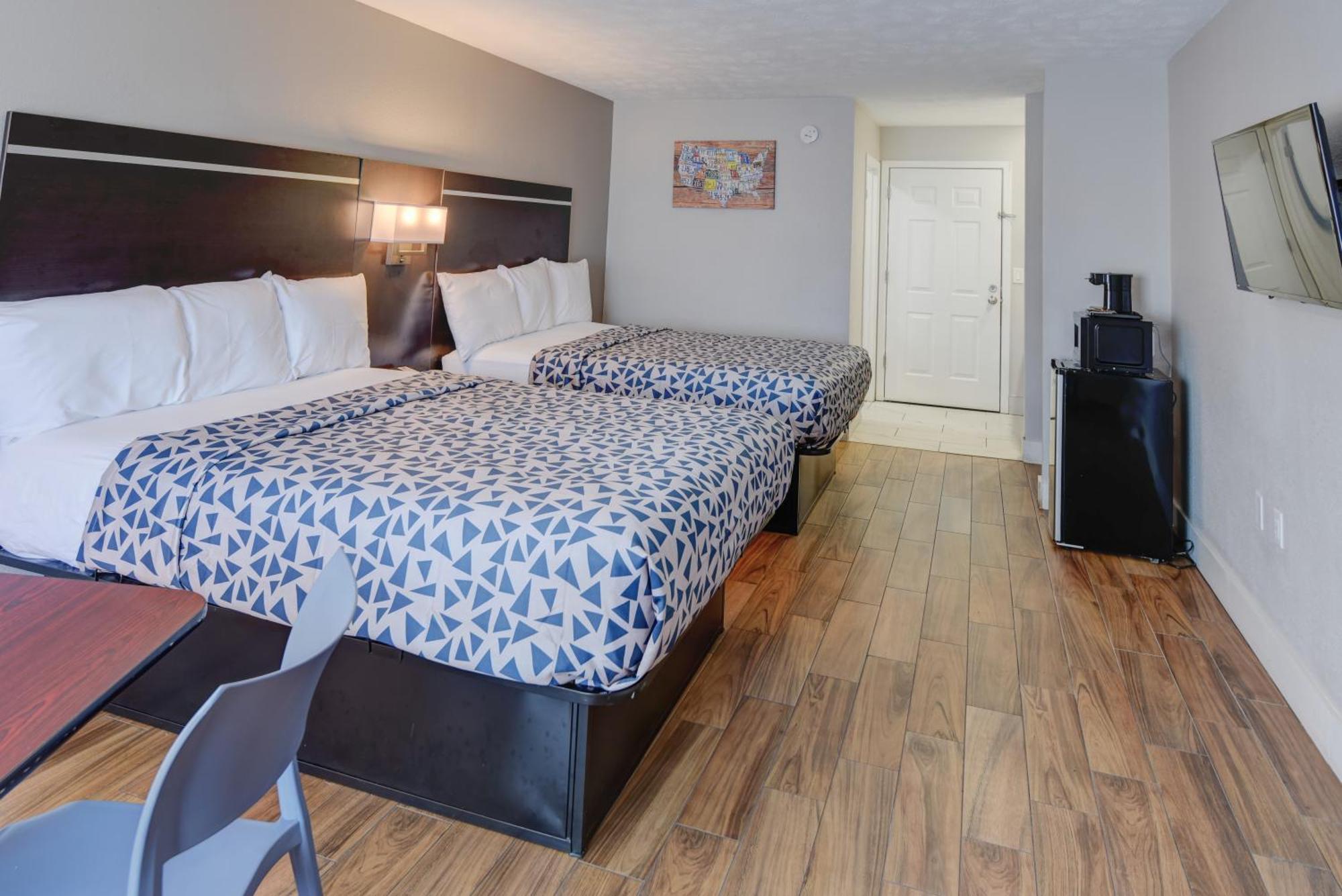 Econo Lodge Sevierville-Pigeon Forge On The River Bagian luar foto