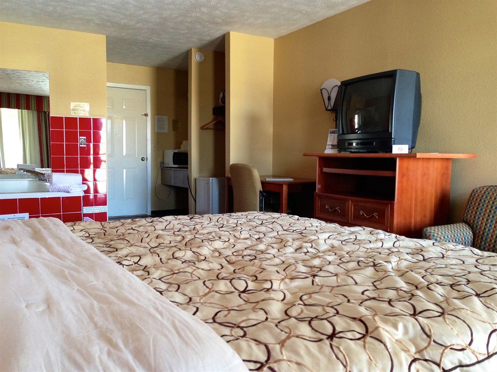 Econo Lodge Sevierville-Pigeon Forge On The River Bagian luar foto