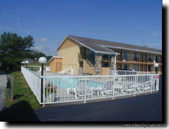 Econo Lodge Sevierville-Pigeon Forge On The River Bagian luar foto